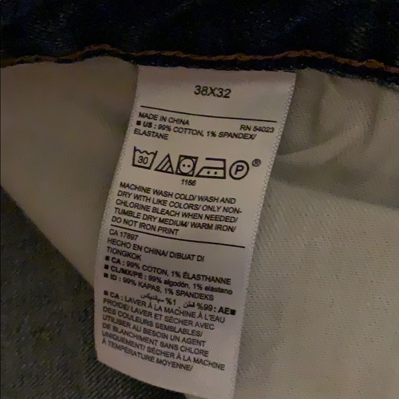 Old navy Bootcut Jeans - Picture 3 of 3